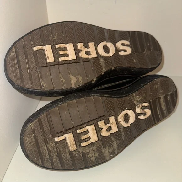 Sorel Men's Suede Brown and Black Boots - Picture 7 of 7